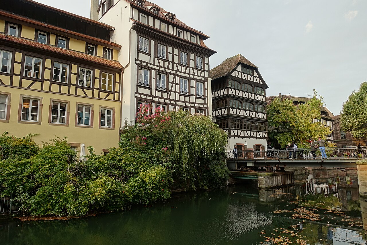Où acheter du CBD à Strasbourg ? Les 5 meilleurs shops selon Google